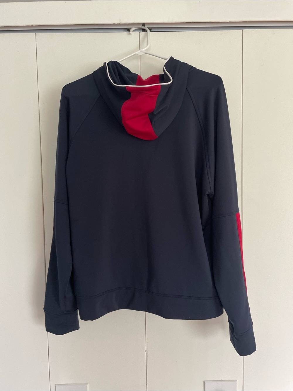 Women’s XL Nike Training Dri-Fit Navy/Red Hooded Jacket - Picture 9 of 11